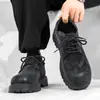 Zapatos de Cuero de Cabeza Grande Transfronterizos Zapatos Viejos Ennegrecidos Botas Martin de Caña Baja Zapatos de Trabajo Británicos para Hombre Suela Gruesa Aumentan la Altura Puntera Levantada Casual