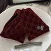 Pinza para el pelo triangular de tela acrílica estampada estilo retro de Hong Kong, pinza de agarre, nicho, lujo ligero, accesorios para el pelo personalizados, venta al por mayor