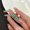 Pendientes de concha de abulón Symphony con pasador de plata S925, diseño vintage de alta gama, perla de agua dulce natural real, perla blanca