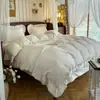 Conjunto de quatro peças estilo francês, feminino, para outono e inverno, de veludo de leite, capa de cama espessa, capa de edredom quente, lençol de cama de veludo coral bordado