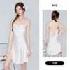 Precioso y sexy camisón de satén con abertura lateral, escote halter y espalda cruzada, con conjunto de bata para casa 3430