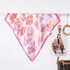 Bufanda de Satén de Seda con Estampado de Cachorro Fresco de Verano, Bufanda Cuadrada Versátil para Viaje, Bufanda Fina para Mujer al por Mayor