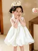 Nuevo vestido de cumpleaños 2026 para niñas pequeñas, vestido de dama de honor para bodas, atuendo para el primer cumpleaños, vestido de princesa con una falda voluminosa de tul, elegante y lindo