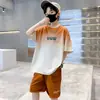 Roupas Infantis Camiseta de Manga Curta para Meninos Roupa de Verão 2026 Novo Estilo Crianças Tamanhos Médio e Grande Tops Infantis Estilo Verão Meninos Versátil Verão Tendência Camisetas