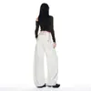 Jeans Largo Laranja Juvenil # Jeans largo feminino com bolso flip-back, caimento solto, modelador, cintura traseira ajustável, moderno e versátil, calça de comprimento total