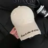 Gorra de Béisbol Rosa Rasgada Moda Estilo Coreano para Mujeres, Nueva Tendencia Primavera/Verano 2026 Ala Ancha para Cabeza Grande Gorra Pato para Hombres