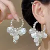 Pendientes de Perla en Forma de Pétalo Estilo Resort Francés Super de Hada, Pendientes Elegantes de Borla de Concha de Lujo Ligero y de Alta Gama para Mujer