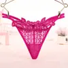 Suministro mayorista de fábrica lencería sexy malla floral soluble en agua hueca tanga para mujer 3334