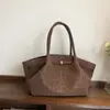 Bolsa Tote Fashion Retro de Alta Qualidade Transfronteiriça para Mulheres 2026 Novo Estilo Bolsa de Mão Simples para Comutação Bolsa de Ombro/Axila