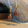 Novedad Otoño e Invierno Estilo Lindo Pendientes de Granada con Microincrustaciones Rojas de Ankora para Mujer, Lujo Accesible y Pendientes de Fruta Creativos de Gama Alta