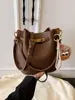 Bolso Pequeño Retro de Gama Alta para Mujer 2025 Nueva Moda Versátil Bolso Cruzado Exquisito Bolso de Hombro Único Bolso Cubo
