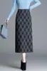 Saia lápis xadrez para mulheres, novo estilo outono 2026, cintura alta, elegante, justa, saia longa reta com fenda, saia de um passo