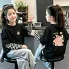 Camiseta de manga larga para niña 2026 primavera y otoño, top elegante para niñas pequeñas, aspecto de dos piezas, camiseta base de algodón puro para niños