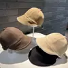 Chapéu de Inverno Feminino Elegante Versátil Lã de Cordeiro Espessado à Prova de Frio Quente Versão Atualizada Aba Curta Afina o Rosto