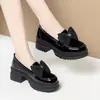 Mocasines de charol estilo británico con lazo y suela gruesa para mujer, nuevos y versátiles para el otoño de 2026, zapatos cómodos de tacón grueso