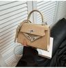 Bolsa Kelly Versátil Transfronteiriça para Mulheres 2026 Nova Tendência Moda Textura de Alta Qualidade Bolsa Transversal Bolsa Quadrada Pequena Simples