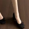 Sapatos rasos com poá, rebite de laço, estilo delicado, para mulheres, bico quadrado versátil, corte baixo, salto médio, Mary Janes franceses, sapatos rasos para o dia a dia