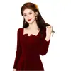 Vestido de Noite Veludo Vermelho para Mulheres, Manga Longa Decote Quadrado Elegante Vestido para Festa de Noivado Brinde, Vestido Longo Slim Fit para Mulheres Anfitriãs de Banquete