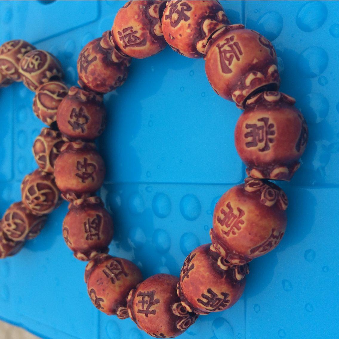 D9891CB715EAE46FD4878833DB7100