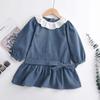 Vestido Branco de Veludo Cotelê com Lapela e Manga Comprida Outono e Inverno Novo Vestido de Bebê Menina Fresca Cinto com Laço Saia