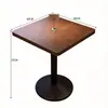 Juego de mesa y sillas de cafetería retro americano, mesa y sillas de bar y taberna, mesa y sillas de comedor de madera maciza para bar lounge y restaurante occidental de moda