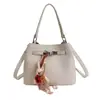 Bolso de cubo de mano simple y versátil para mujer, nuevo bolso de hombro de alta gama de moda 2026, bolso cruzado de gran capacidad para el día a día