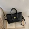 Bolso Elegante Transfronterizo 2026 Nueva Moda Versátil para Viajes Cotidianos Casual Bolso de Hombro Cruzado con un Toque de Alta Gama Venta al por Mayor