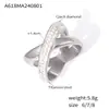 Anillo de diamantes en forma de X con personalidad simple, de venta caliente transfronteriza, estilo europeo y americano, diseño geométrico irregular, acero de titanio chapado en oro de 18 quilates.