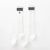 Meias levemente modeladoras, de comprimento até o tornozelo, em estilo outonal e preppy, com design texturizado, feitas de algodão penteado, com propriedades antiderrapantes e detalhes bordados, adequadas para uniformes JK