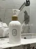 Série Branca Porcelana 300ml Frasco Dosador Tipo Pump Hotel Pousada Álcool em Gel Gel de Banho Reposição Bomba de Bambu Natural