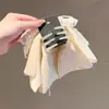Pinza de garra de malla de encaje y perlas para mujer, scrunchie elegante estilo francés, accesorio para el cabello blanco, pinza para el cabello para peinado semi-recogido, pinza de tiburón