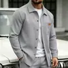 Nuevo cárdigan de gofre estilo europeo y americano con cuello solapa, chaqueta de manga larga para hombre, camisa casual de moda de color liso para hombre
