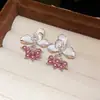 Charme Delicado e Feminino~ Brincos de Flor com Zircônia e Pérola, Brincos de Luxo Leve e de Alta Qualidade, Doces e Delicados, Brincos Versáteis para Mulheres