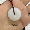 Pingente de Paz de Jade Hetian Imitação Joias Populares de Estilo Étnico Presentes Pequenos Promocionais para Transmissão ao Vivo Atacado