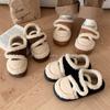 Zapatillas de algodón creativas de estilo retro para otoño e invierno con forro polar cálido y tacón todo incluido, ropa de abrigo para mujer, mocasines de suela suave de celebridades de Internet, mocasines, zapatos de algodón