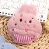 Primavera y verano nuevo broche de conejo felpa lindo animal pequeño caricatura japonés ropa de niñas zapatos colgante de bolso pequeño regalo