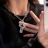 Pendientes de Hojalata Líquida Negra con Cruz Estilo Minimalista Europeo y Americano Tachuelas Clips para Orejas Pendientes Únicos de Hip-Hop para Mujeres de Moda