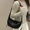 Bolsa Transversal de Couro Bovino de Primeira Camada Estilo Dumpling, Nova Bolsa de Ombro de Couro Genuíno de Nicho, Prática para o Dia a Dia, Bolsa Meia-Lua de Couro Bovino Natural Envelhecido