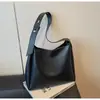 Bolso Retro Transfronterizo para Mujer de Gran Capacidad 2025 Nuevo Primavera y Verano Bolso de Hombro Simple Casual Bolso Balde Popular de Este Año