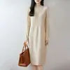 Novo Vestido de Malha 100% Lã Outono/Inverno 2026 para Mulheres, Gola Meia Alta, Modelagem Justa, Manga Longa, Base do Vestido Acima do Joelho