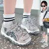 Zapatos Deportivos Infantiles 2026 Verano Nuevos Suela Suave Malla Transpirable para Niños y Niñas Mayores Zapatos Casuales para Correr