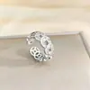 Anillo Ladrillo de Diseño Nicho de Alta Gama Lujo Accesible para Mujer Moda Europea y Americana Creativo Zirconia Chapado en Oro Anillo Abierto Ajustable