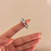 Anillo de diseño de nicho de lujo ligero, estilo Ins, temperamento de alta clase, simple, retro, geométrico, entrelazado cruzado, multicapa, tipo C para mujer