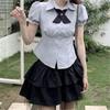 Camisa Pura Desejo com Ajuste na Cintura e Manga Curta para Mulheres, Estilo College Japonês de Verão com Design Único, Slim-Fit, Valoriza a Silhueta, Top Jk Garota Spicy