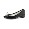 Sapatos femininos de salto médio com salto grosso em couro de ovelha, novos para o outono, bico redondo, estilo coreano, marrons, de corte baixo, sapatos de tamanho grande