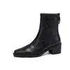 Nuevas botas ajustadas de otoño e invierno con tacón medio grueso, botines cortos para mujer, botas de moda retro de lujo ligero de nicho con punta cuadrada para el día a día