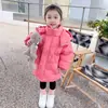 Abrigo de Invierno de Algodón con Plumón para Niñas 2025 Nueva Chaqueta de Invierno de Algodón Polar para Bebés Ropa Exterior Gruesa y Elegante