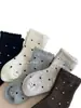 Calcetines infantiles hasta la pantorrilla, colección de otoño, blanco y negro, diseño coreano elegante, estampado de lunares, ajuste holgado, con borde de encaje, calcetines de algodón para niñas y bebés