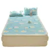 Juego de Tres Piezas de Colchón de Terciopelo de Leche para Uso Doméstico, Sábana de Cama Gruesa Caliente de Invierno, Protector de Colchón de Cama Individual para Dormitorio de Estudiantes Colchón
