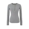 Camiseta Feminina Versátil de Manga Longa com Gola Henley Botões Tendência Nova Ombro Normal Camisa Base Top Afina a Cintura